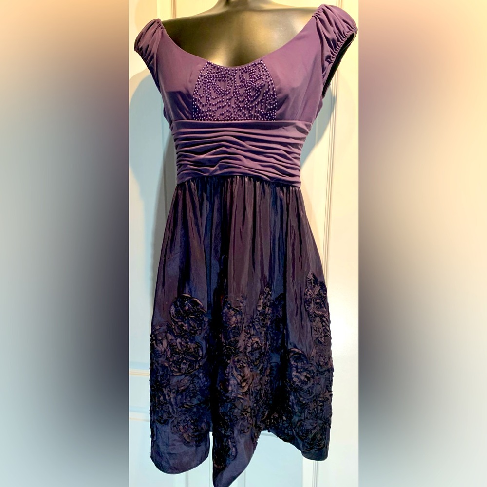 Plum Purple NWOT Formal Dress Beaded Raised Floral Adrianna Papell